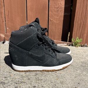 Nike Black and White Women's Sneakers